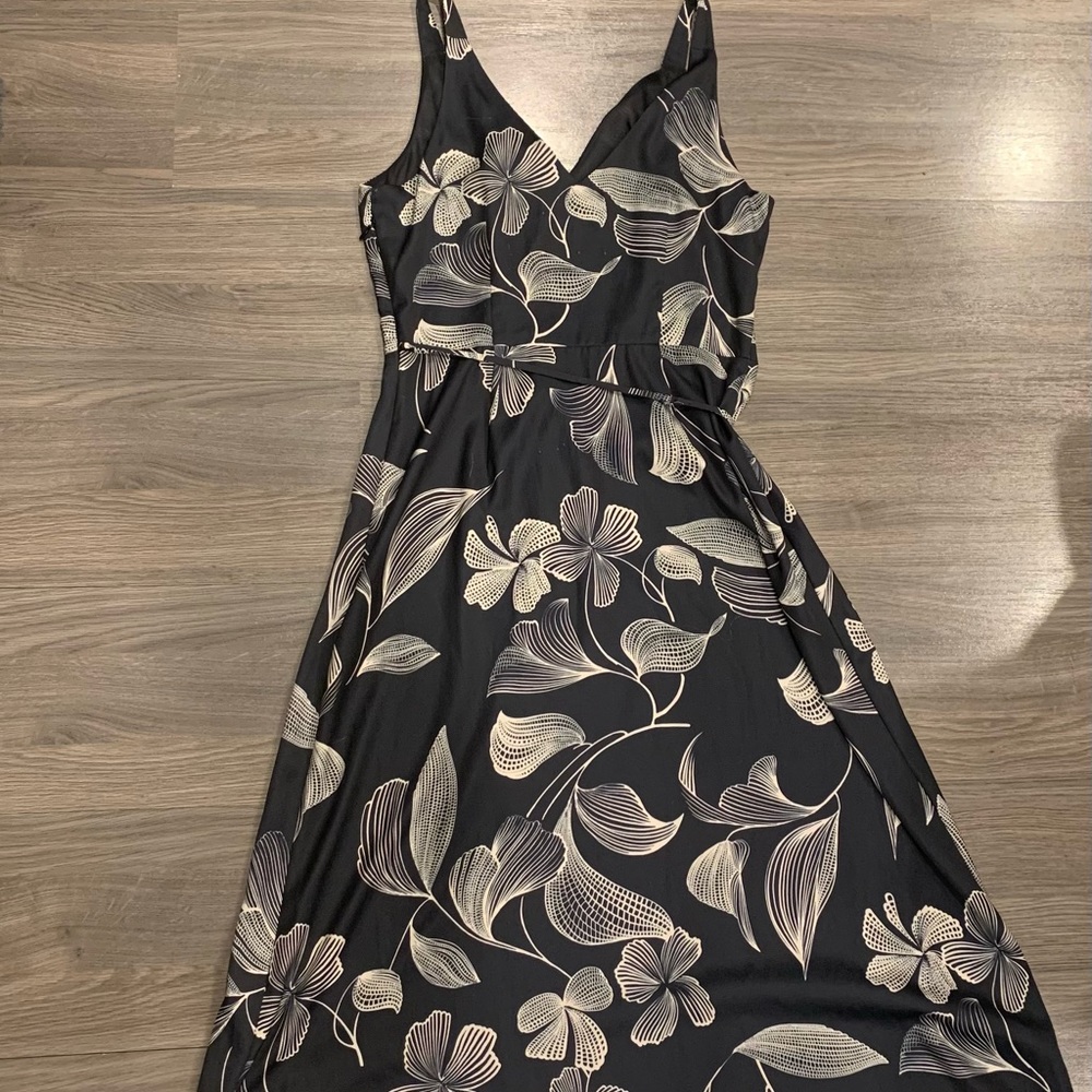 RW&co floral dress